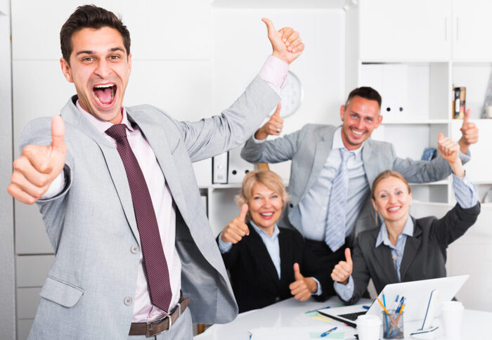 如何第一时间获取平台公告、赛事调整或活动通知？